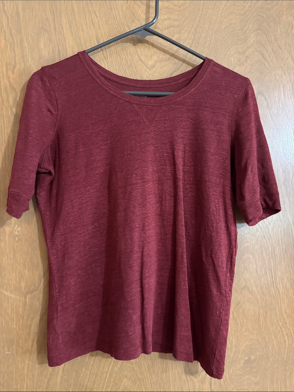 LOFT Short Sleeve Linen Crewneck Top in Burgundy